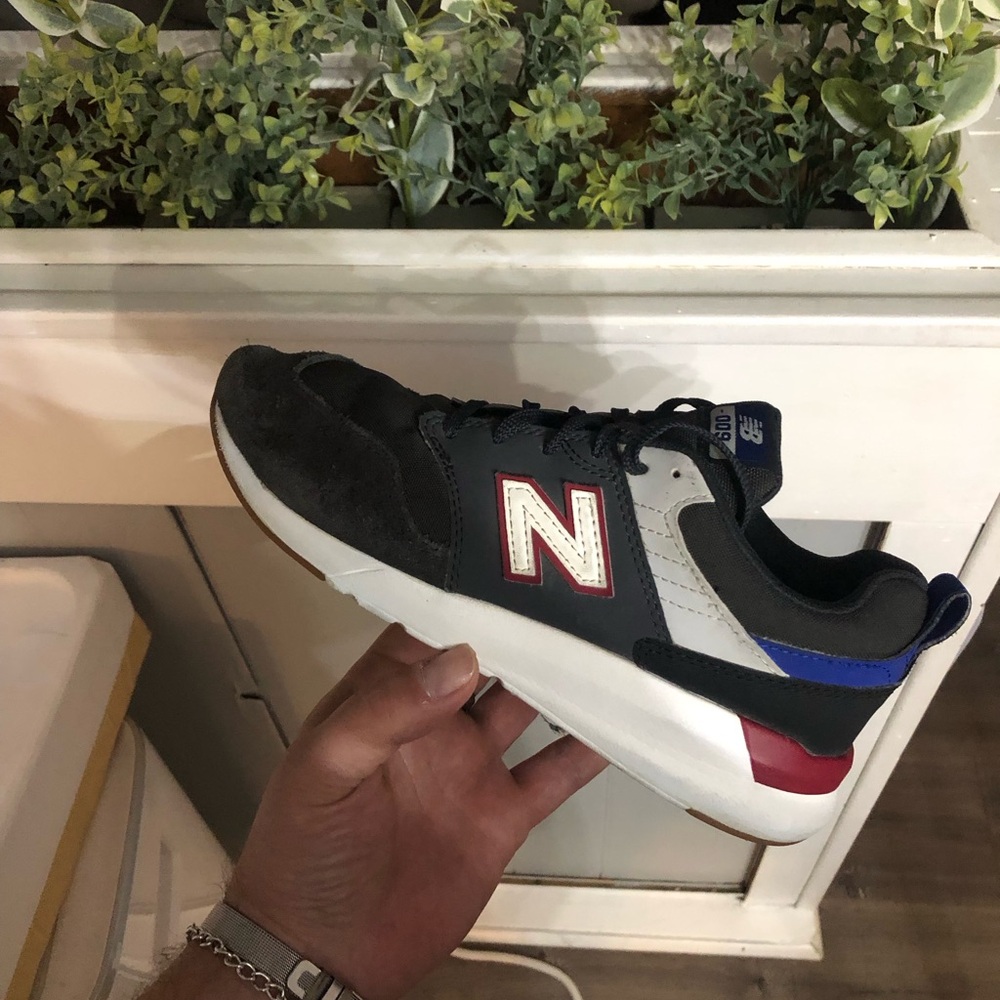 New Balance 009 Smoke Grey size 5Y